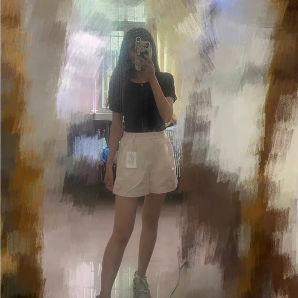 Pink pleated shorts - Picture 6 of 7